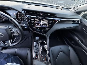жак т 9: Toyota Camry: 2017 г., 2.5 л, Автомат, Гибрид — 10