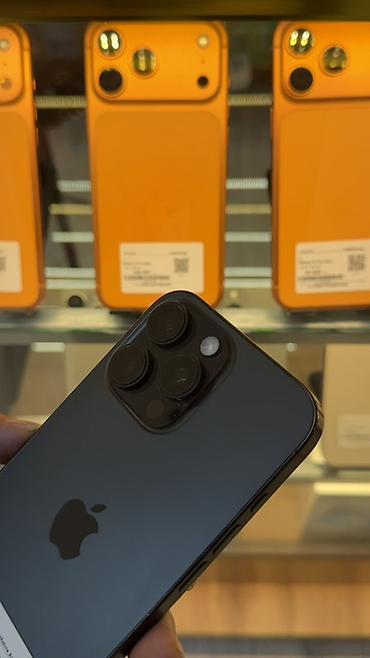 apl: IPhone 16 Pro Max, Б/у, 256 ГБ, Black Titanium, Зарядное устройство, Защитное стекло, Чехол, В рассрочку, 90 % — 3