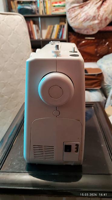 Швейные машины: Швейная машина Janome, Электромеханическая — 4