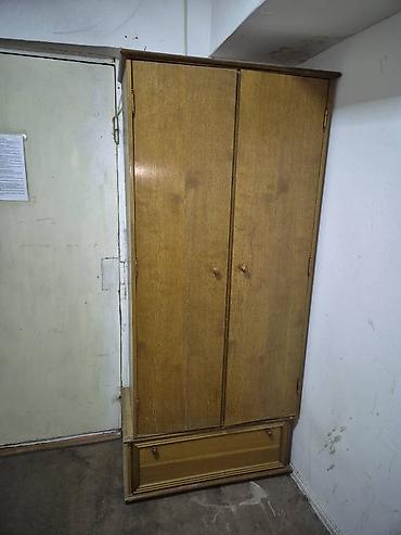 Шифоньеры, шкафы для одежды: Шкафы деревянные. Цены от 700 сом до 2000 сом. Пишите номер фото — 4