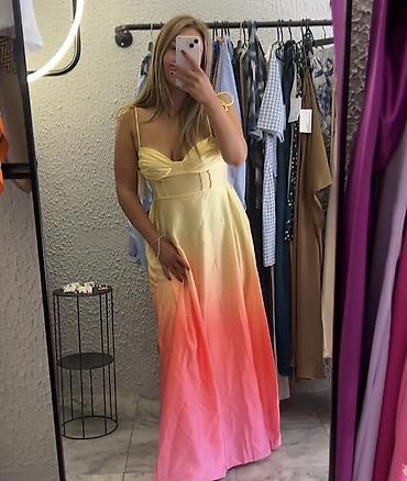 ps svecane bluze: Duga haljina sa ombre efektom
2500 din 
S M L — 2