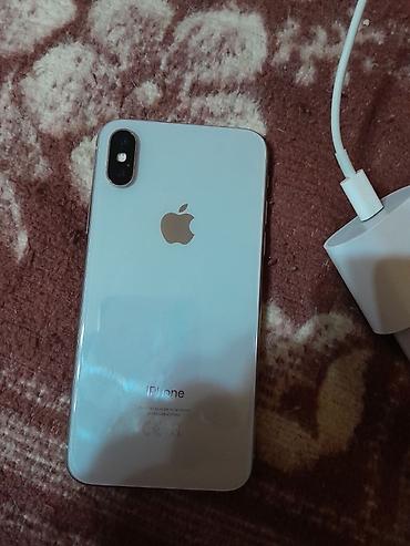 Apple iPhone: Apple iPhone X (srebrni) + punjač - Ekran 5.8" Super Retina OLED — 3