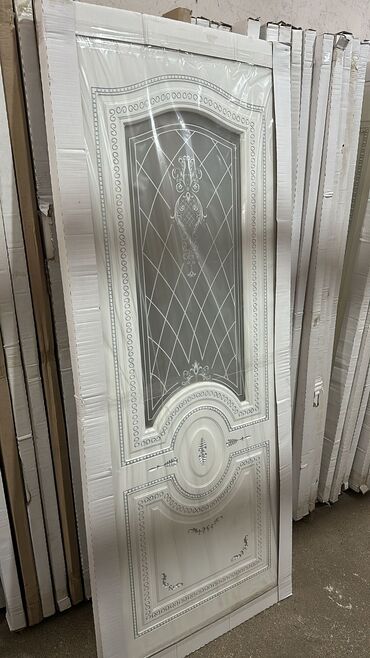 Otaq qapıları: Rusiya istehsalı
qapı modeli 
Zamok
Petlələr
Çərçivələr
Naliçniklər — 24