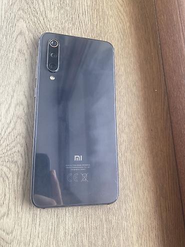 iphone se 2020 qiyməti: Xiaomi Mi 9 SE, 64 GB, 
 Face ID — 7