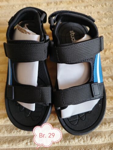 Sandale i japanke: Sandale i japanke