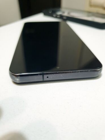 Samsung: Samsung Galaxy S22, Б/у, 8 ГБ, цвет - Черный, 1 SIM, eSIM — 2