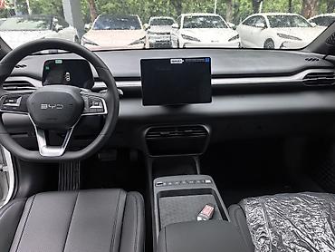 сктер: BYD E9: 2026 г., 1.5 л, Автомат, Электромобиль, Седан — 9