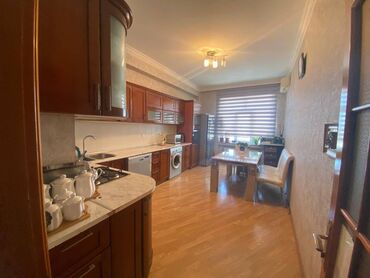 Yeni tikili: 4 otaqlı, Yeni tikili, 180 kv. m — 13