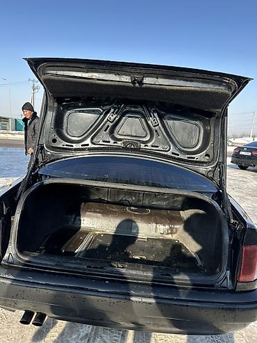 Audi: Audi A4: 1993 г., 2.6 л, Механика, Бензин, Седан at lalafo.kg — 9 Audi: Audi A4: 1993 г., 2.6 л, Механика, Бензин, Седан — 9