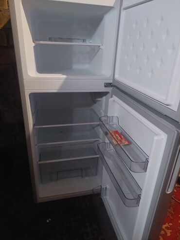 Холодильники: Холодильник Б/у, Двухкамерный, 125 *