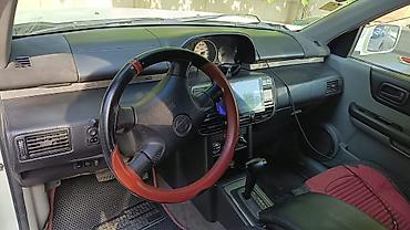 Nissan: Nissan X-Trail (I nəsil) – ağ rəngli, 5 yerlik SUV Texniki və — 3
