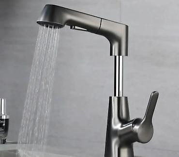 makita rucna testera: Moderna slavina sa izvlačivim tušem. Elegantna i funkcionalna slavina — 1