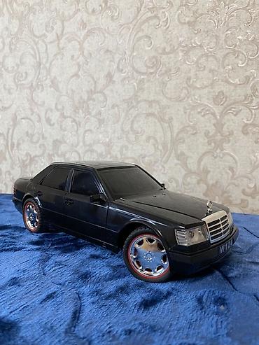 Игрушки: Mercedes-Benz W124 на радиоуправление Дальность управления — 2