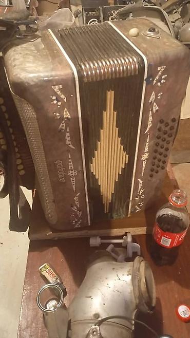 Другие детали кузова: Все на фото продам! Колесо Жигули! фортачки Москвич! 7штук Акум — 4