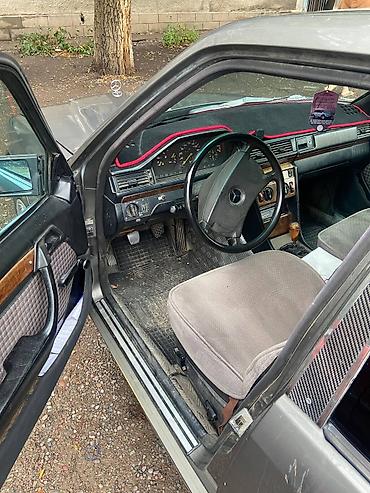 Продажа авто: Mercedes-Benz E-Class: 1990 г., 2.3 л, Бензин, Седан — 8