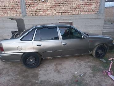 мотор морнинг: Daewoo Nexia: 2001 г., 1.6 л, Механика, Бензин, Седан — 3