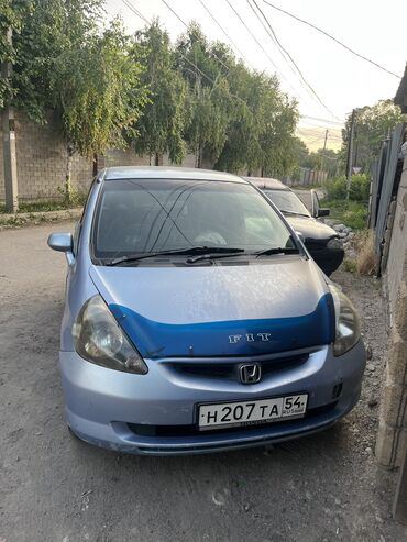 самая дорогая машина в кыргызстане: Honda Fit: 2001 г., 1.3 л, Вариатор, Бензин, Хэтчбэк