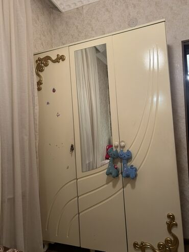 туалетный столик комод: Açılan, 3 qapılı Düz dolab, Şifonyer