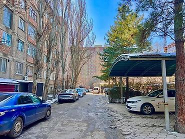 Продажа помещений свободного назначения: Срочная продажа коммерческого помещения в центре (Ахунбаева / Абая — 2