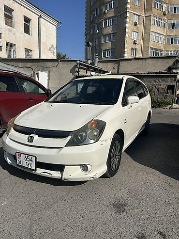 pod: Honda Stream: 2003 г., 1.7 л, Автомат, Бензин, Хэтчбэк — 3