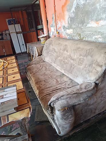Divanlar: Divan, İşlənmiş, Açılan, Bazalı, Parça, Çatdırılma yoxdur — 2