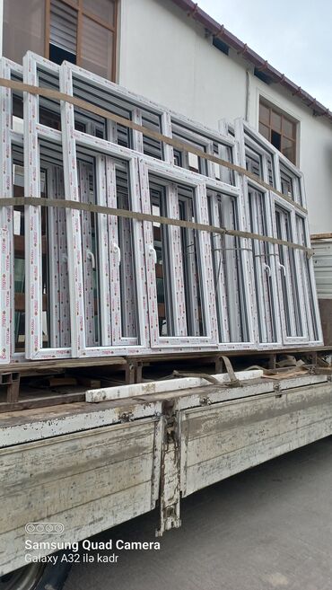 aluminium qapi pencere: Plastik pəncərə