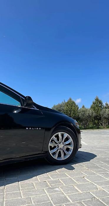 jet 49: Chevrolet Malibu: 1.5 l | 2019 il 100000 km Sedan — 4