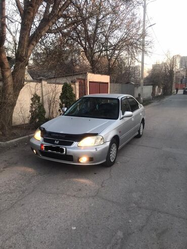 Honda: Honda Civic: 2000 г., 1.5 л, Автомат, Бензин, Седан