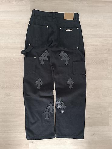 Джинсы: Черные джинсы Chrome Hearts-карго с накладками-крестами.Торг уместен — 2