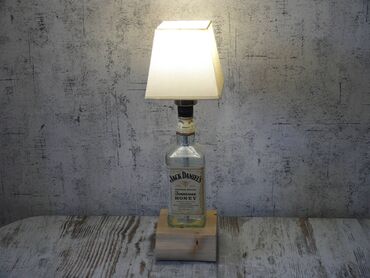 Рабочие настольные лампы: Светильник ночник. настольная лампа из бутылки виски и крепких — 11
