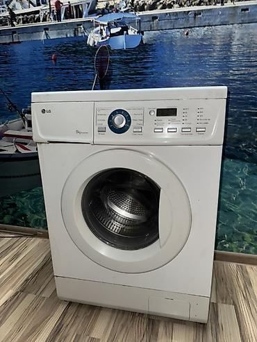 Стиральная машина LG, фронтальная загрузка. Загрузка: 5 кг Сломалась