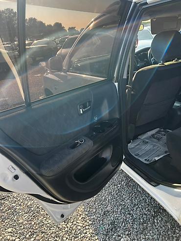 мазда багажник: Toyota Kluger: 2003 г., 3 л, Автомат, Бензин, Кроссовер — 7