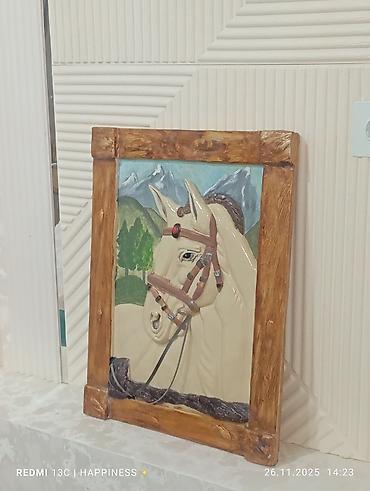сулоосун фото: Barelief Mustang 🐎 60/45cm
Skluptor Yenzo — 1