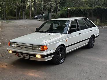 prado 2017: Nissan Sunny: 1989 г., 1.7 л, Механика, Дизель — 2