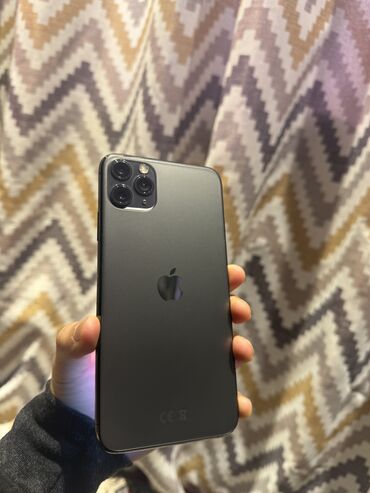 чехолдор: IPhone 11 Pro Max, Колдонулган, 256 ГБ, Jet Black, Каптама, 78 %