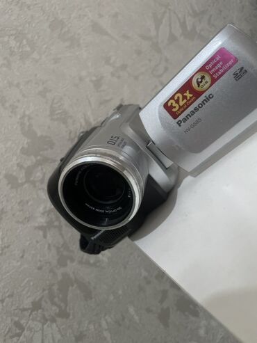 Videokameralar: 📹 Panasonic NV-GS85 Videokamera Panasonic NV-GS85 model videokamera