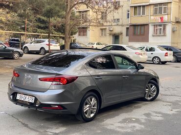 Hyundai: Hyundai Elantra: 2 l | 2019 il Sedan — 8