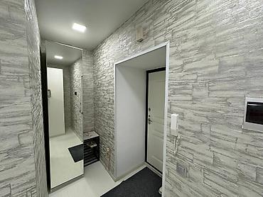 📍 Дордой Плаза ТРЦ 🌆 Бишкек 💰 25 000 сом 🏢 3/5 этаж 🏗 105 серия ✨
