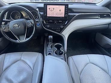 Toyota: Toyota Camry: 2021 г., 2.5 л, Автомат, Гибрид, Седан — 11