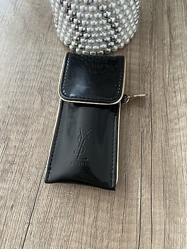 Gözəllik və sağlamlıq: Набор кисточек YSL. Оригинал. Новый. В наборе 3 кисточки: -для румян — 2