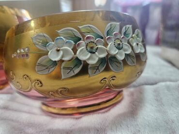 Digər dəstlər və servizlər: Zər ifa incəsənəti üslubunda dekorativ şüşə dəst - Tərkib: 1 ədəd iri — 5