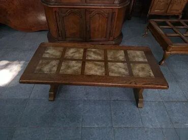 Stolovi: Stocic u odlicnom stanju. Duzina 135 cm Sirona 65 cm Visina 48 cm — 4