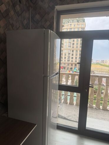 курсы холодильник: Холодильник Hotpoint Ariston, Двухкамерный