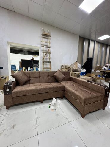 Mebel: Künc divan, Yeni