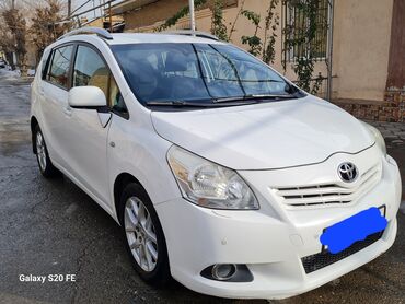 чехлы сидения: Toyota Verso: 2010 г., 1.8 л, Автомат, Бензин, Минивэн