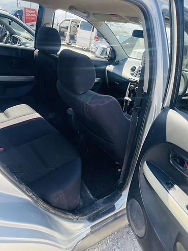 порте 2: Toyota Porte: 2003 г., Автомат, Бензин, Хэтчбэк — 4