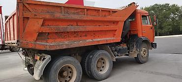 грузовая машина урал: Самосвал KAMAZ, оранжевый, 6x4. Основные особенности: - Металлический — 3