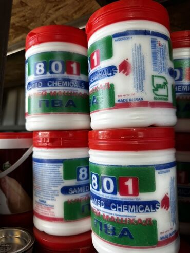 Шпатели: Клей ПВА от Samed Chemicals в удобных пластиковых банках. Этот клей