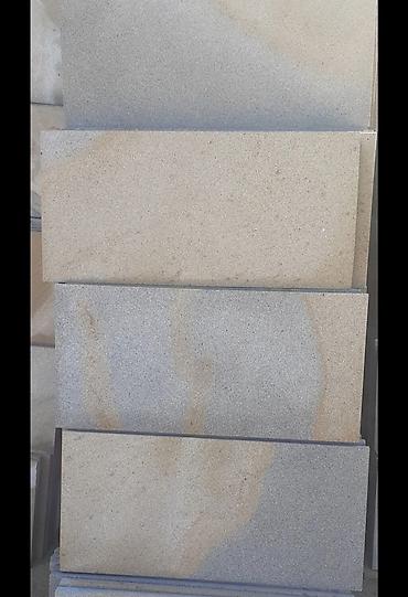 Dekorativ daşlar: Qumdaşı üzlük plitələri Məhsul təsviri: - Təbii qumdaşından kəsilmiş — 51