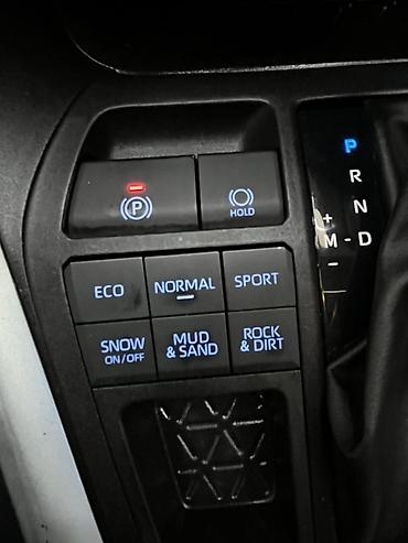 Toyota: Toyota : 2022 г., 2 л, Автомат, Бензин, Внедорожник — 9